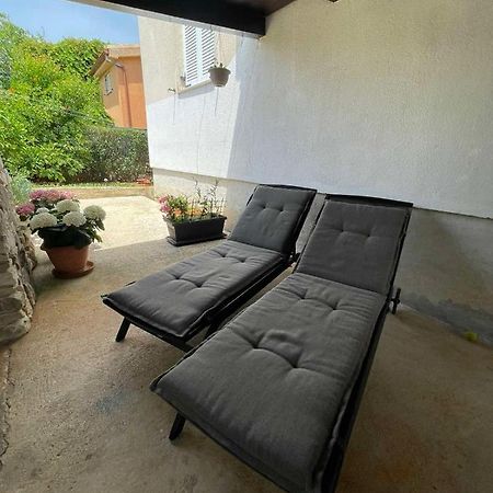 Apartman Varea Liznjan Bagian luar foto