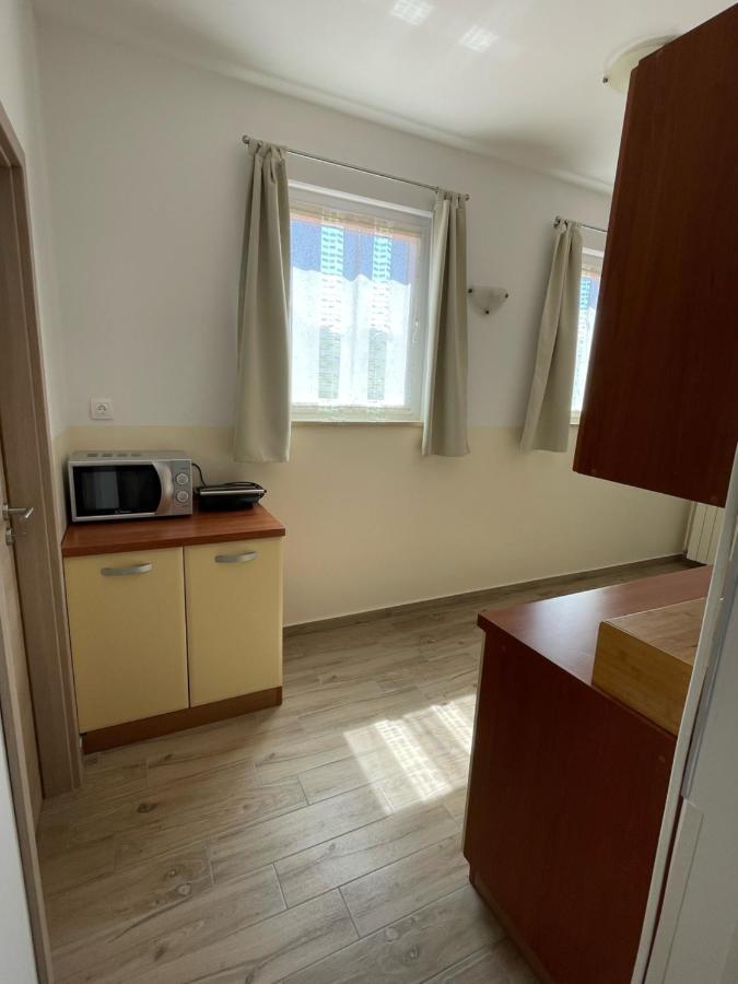 Apartman Varea Liznjan Bagian luar foto