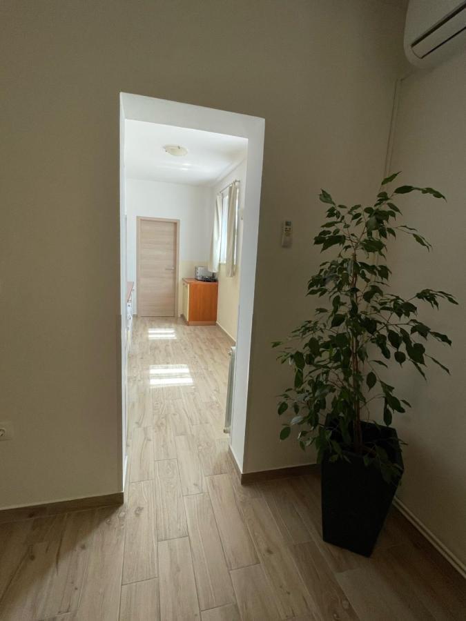 Apartman Varea Liznjan Bagian luar foto